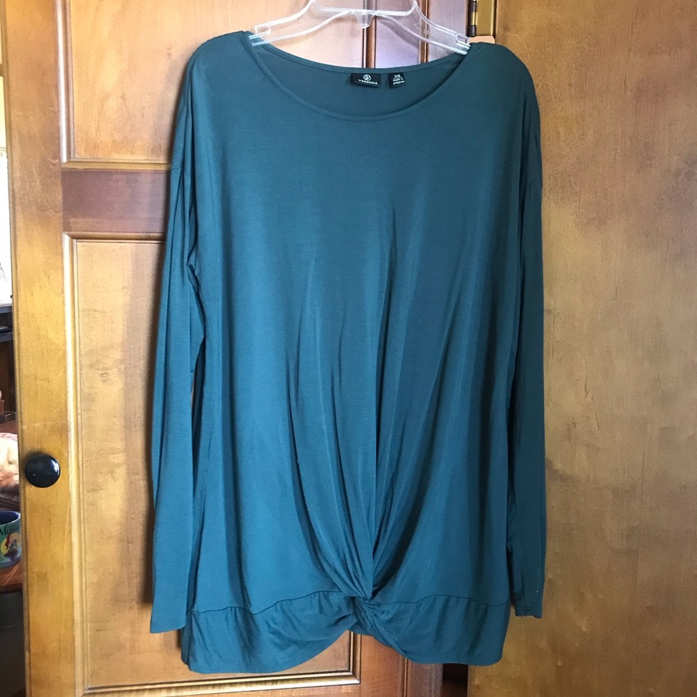 Tunic with Twist Knot from Versona